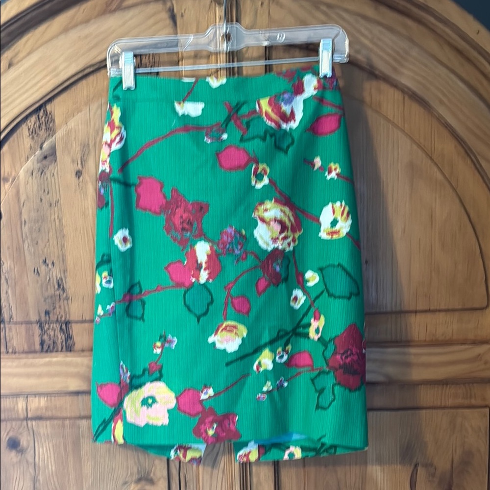 J. Crew Green Pencil Skirt Knee-Length Casual